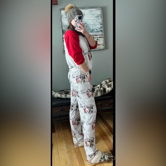 White Christmas Pajamas, Christmas Horse Drawn Sleigh Ride Family Pajamas - Picture 7 of 9